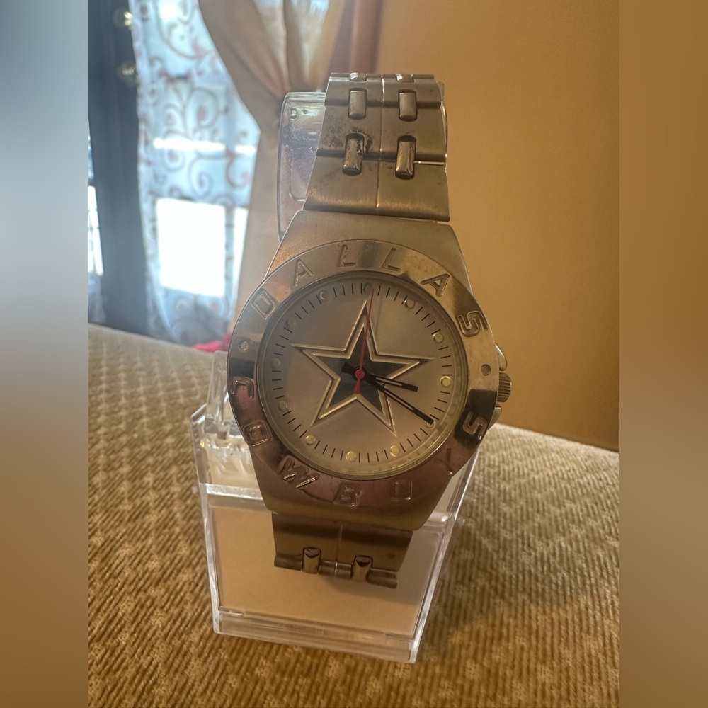 Game time Dallas Cowboys Silver tone Watch working.
